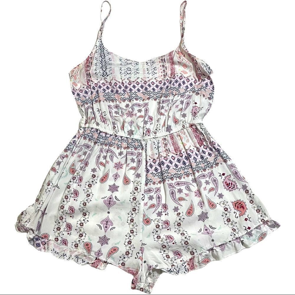 Cotton
On Paisley Print Spaghetti Strap Romper SMALL